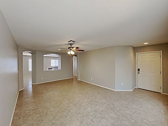 3rd image of 10761 W Edgemont Ave