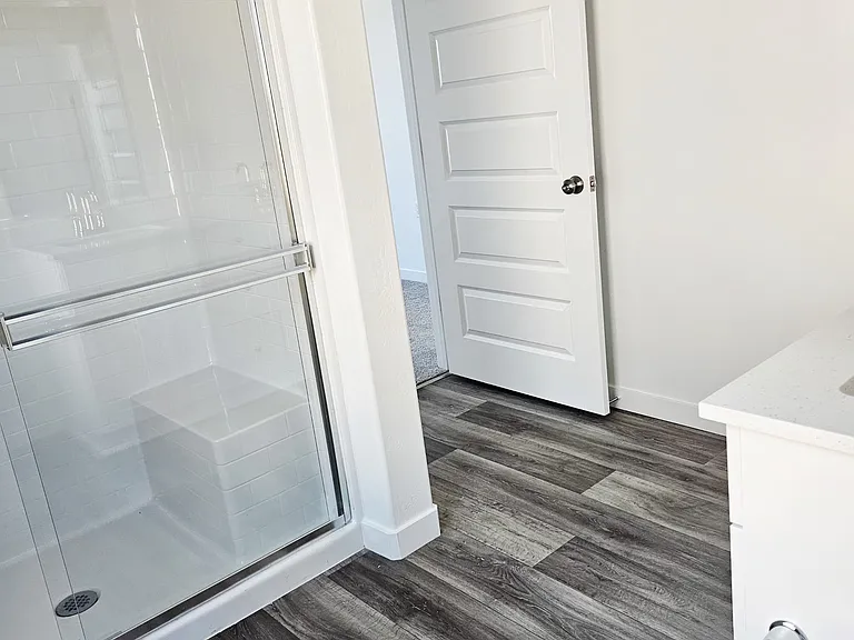 8105 Wandesford Dr — Photo 11