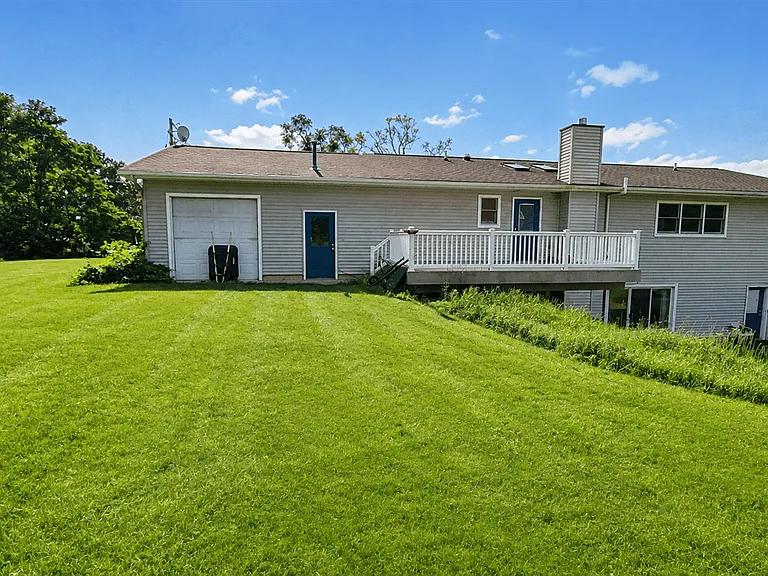 1425 N Sutton Rd — Photo 24
