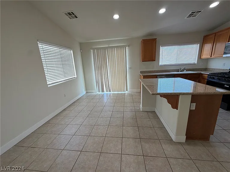 513 Lava Beds Way — Photo 12