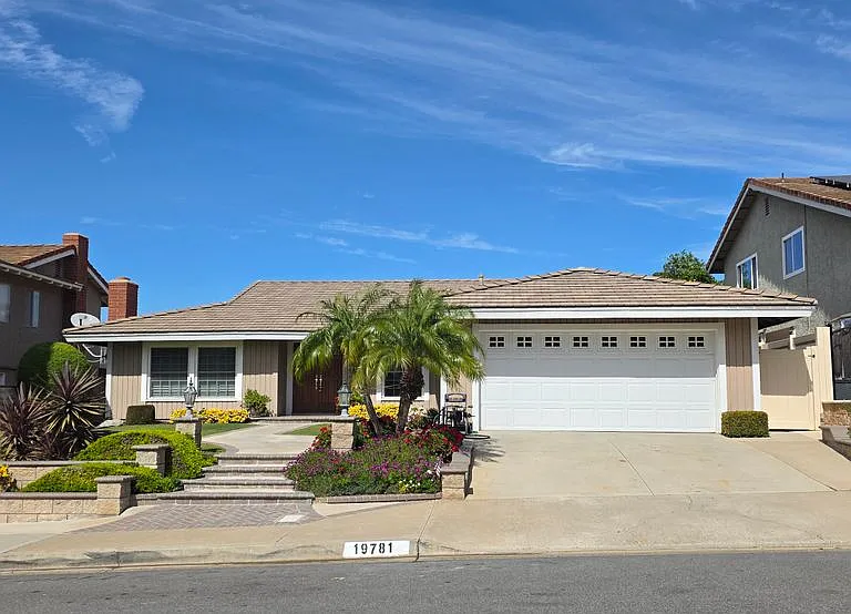 19781 Venecia Ln — Photo 3