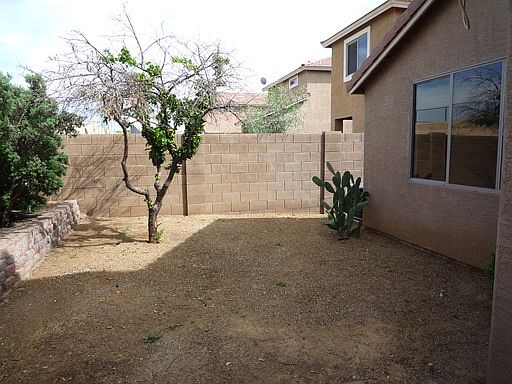 4th image of 4050 E Melinda Ln