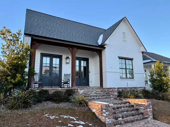 1073 Parker District Ave, Saint Francisville, LA 70775