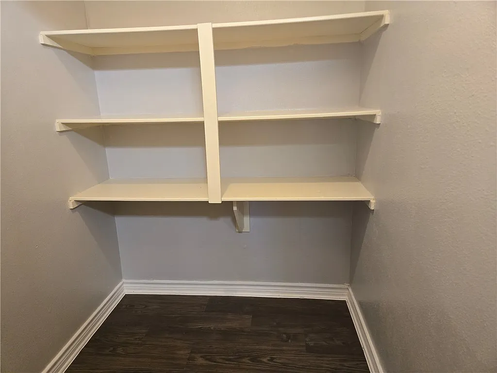 3 bed, 1379 sqft, $1,400 — Photo 3
