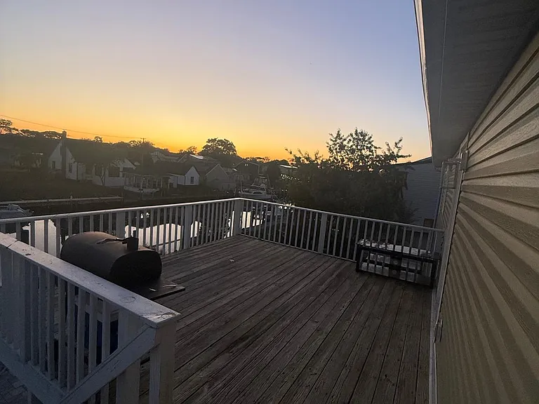 110 East Dr #2 — Photo 6