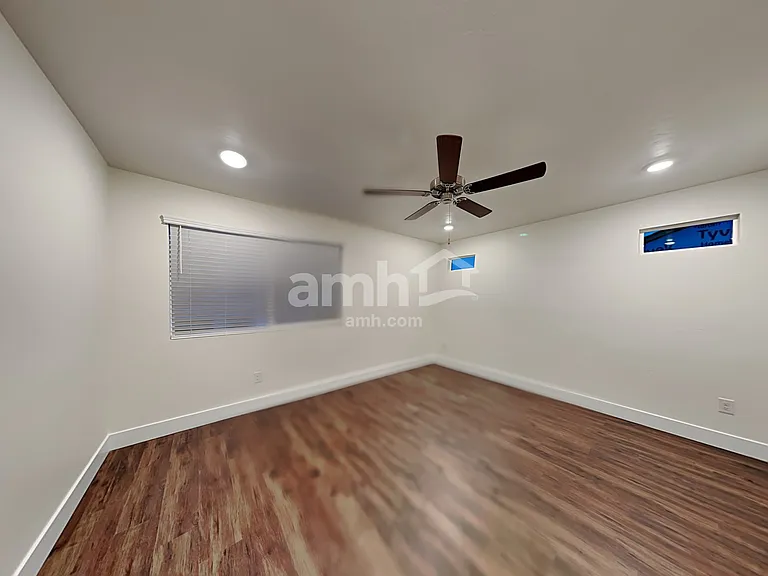 1053 S Woodsome Ave — Photo 8