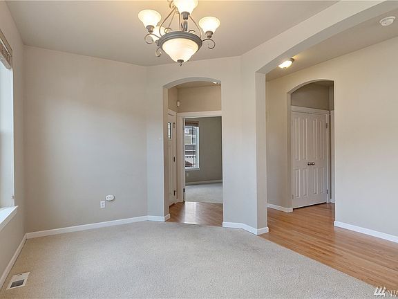 4th image of 18504 112th Ave E