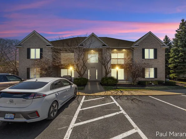 3170 W Crystal Waters Dr Unit 2, Holland, MI 49424