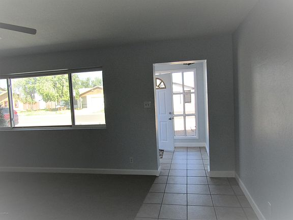 5th image of 2101 W Shady Glen Ave