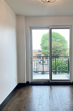 3rd image of 340 Irving Ave #3A