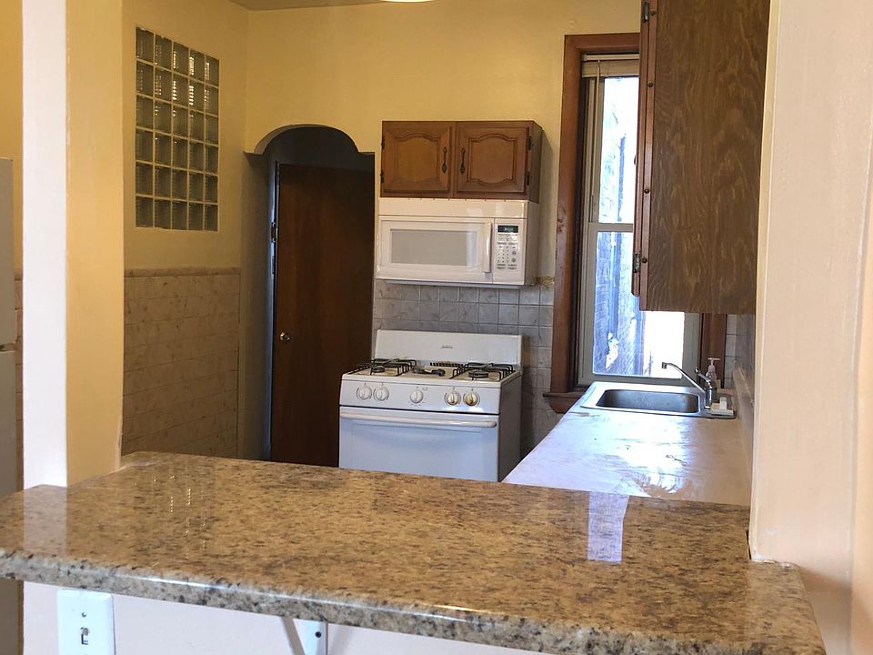 1st image of 2125 S 11th St Floor 2