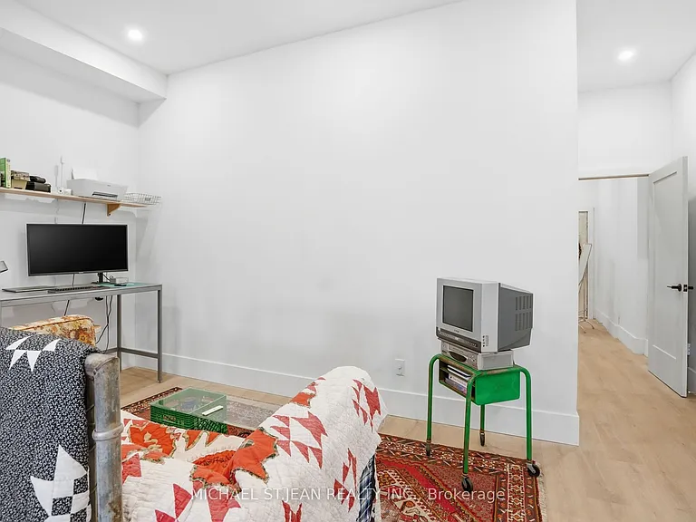 472 Barton St E #UPPER — Photo 8