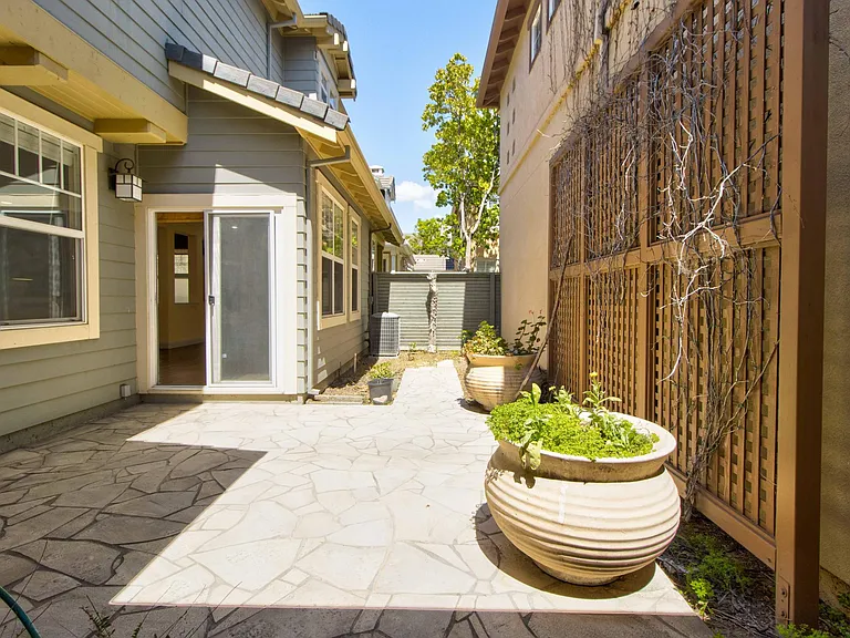49200 Tulip Ter — Photo 28