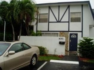 6797 SW 40th St, Davie, FL 33314