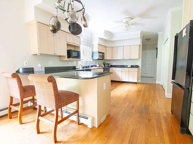 Equipped kitchen