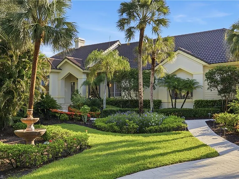 27231 Lakeway Ct — Photo 1