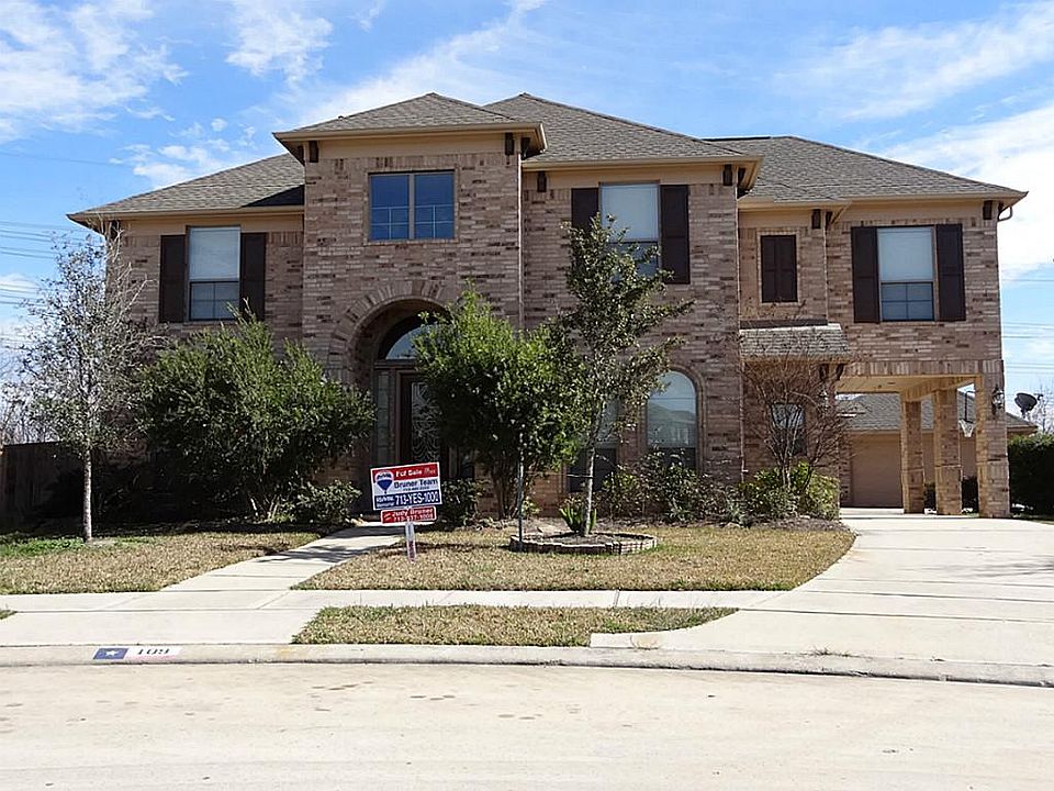 1st image of 109 Wind Rose Ct