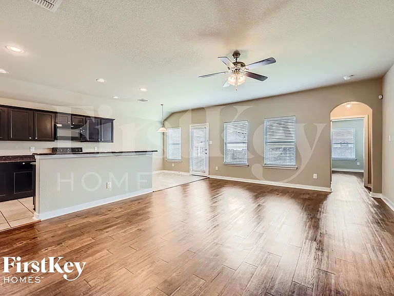 3613 Cayman Dr — Photo 5