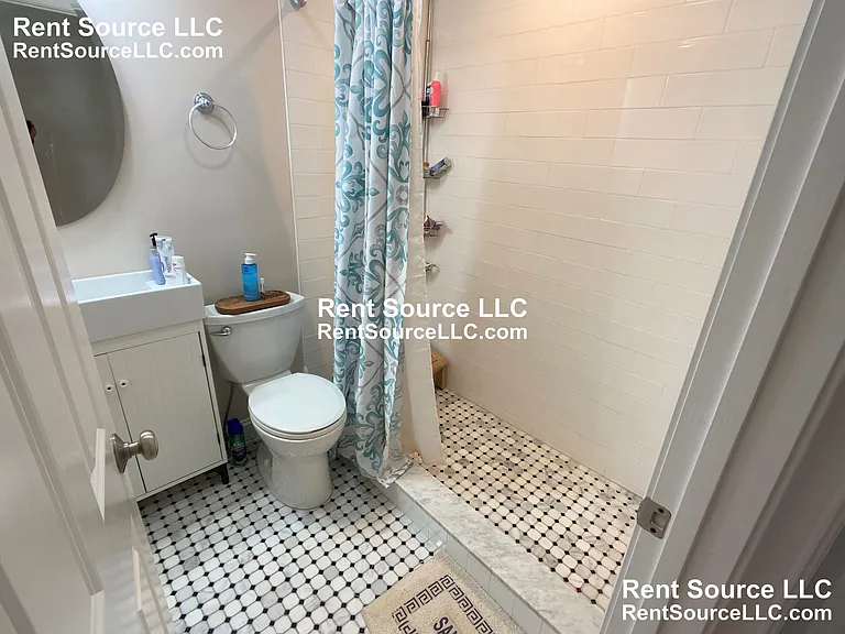 537 Main St #2 — Photo 19