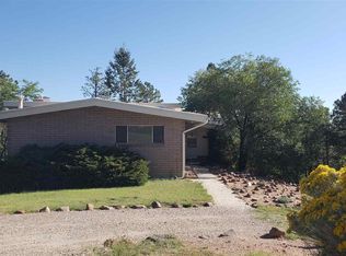 168 Dos Brazos St, Los Alamos, NM 87544