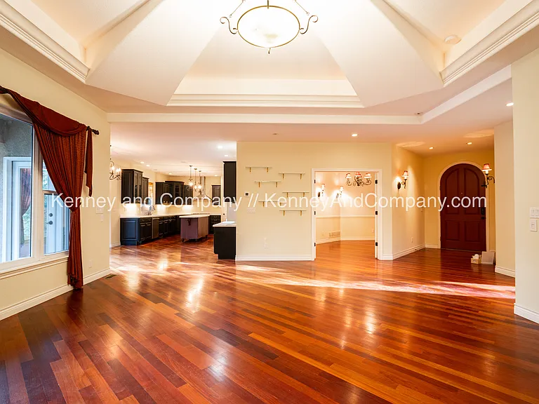 155 Indian Wells Ln — Photo 8