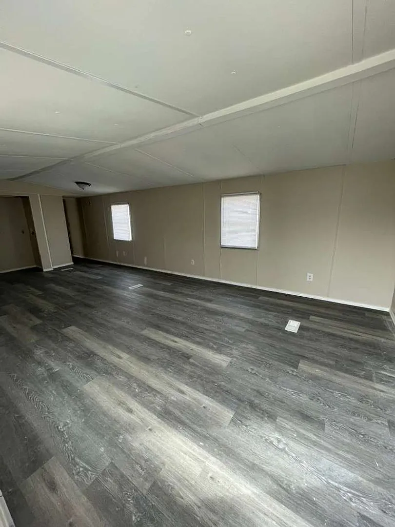 Eagle Estates — Photo 2