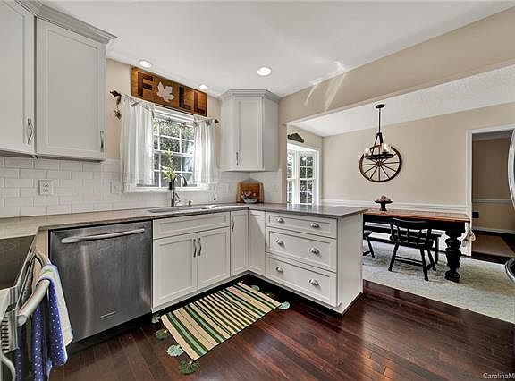4th image of 4618 Deanscroft Dr