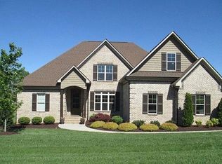 7804 Front Nine Dr, Stokesdale, NC 27357