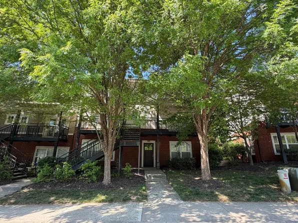 1615 Elmwood Ct Unit 208, Charlottesville, VA 22903