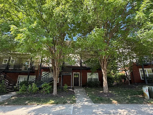 1615 Elmwood Ct #208 Photo 1