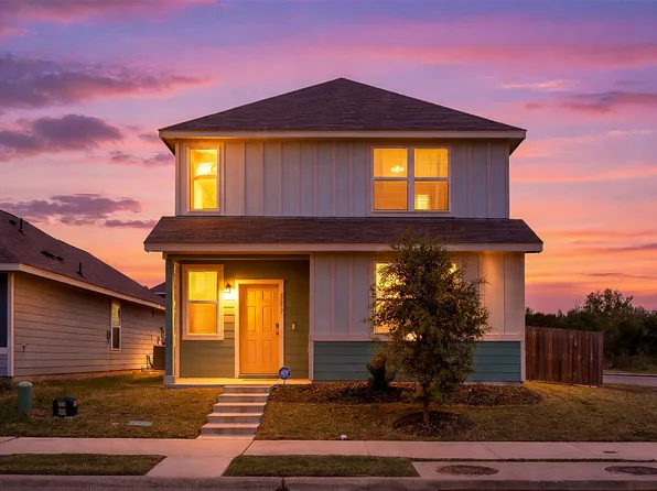 5677 Topwater Trl, Fort Worth, TX 76119