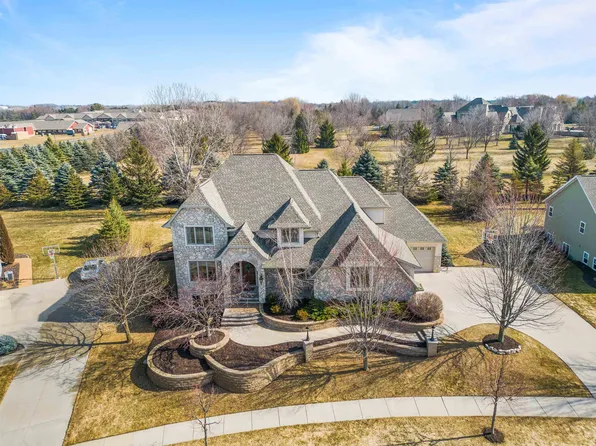 5638 N Rosemary Dr, Appleton, WI 54913