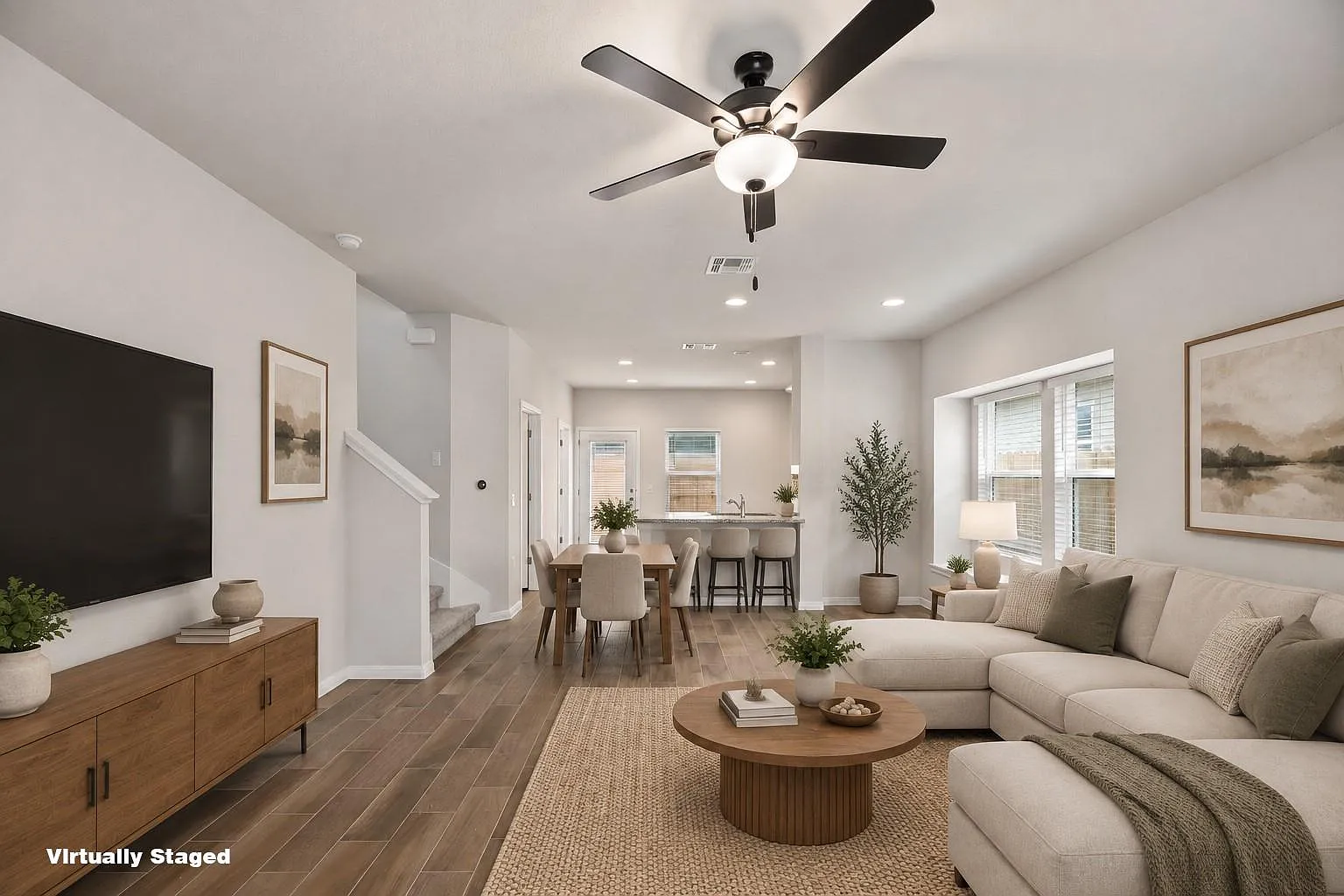 3 bed, 2.5 bath, 1320 sqft, $2,000 — Photo 4