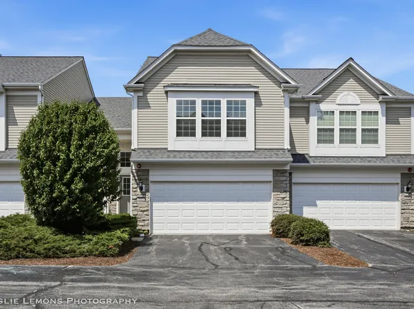 337 Devoe Dr #337, Oswego, IL 60543