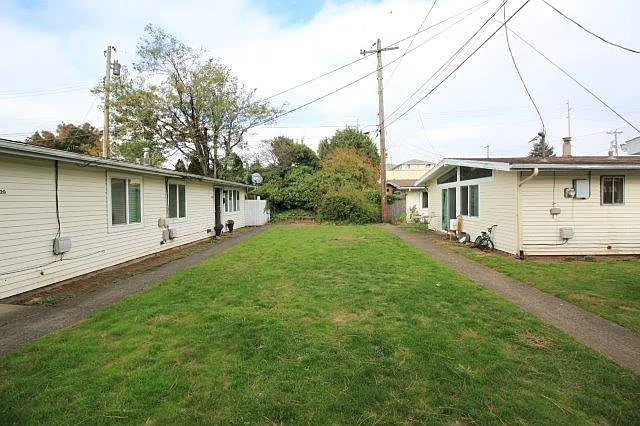 4519 SE 104th Ave — Photo 8
