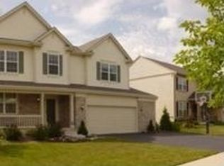 9381 Diana Ln, Huntley, IL