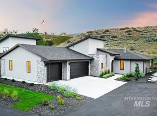 3755 N Horse Trail Ln, Boise, ID 83702