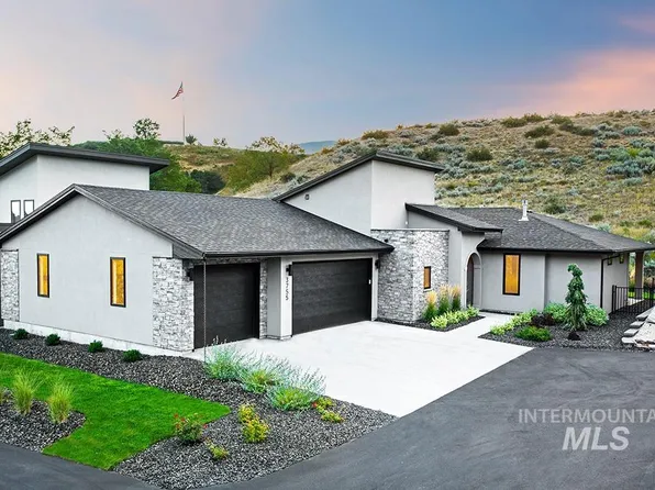 3755 N Horse Trail Ln, Boise, ID 83702