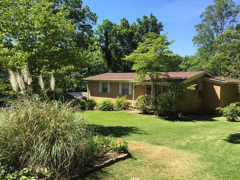 1st image of 613 Starlite Ln