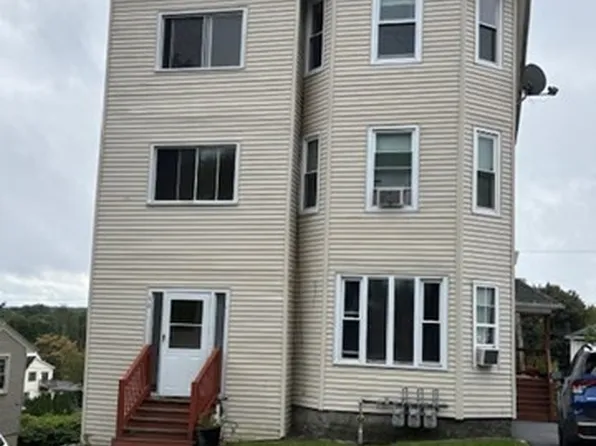 68 Dartmouth St, Worcester, MA 01604