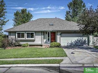 10922 Newport Ave, Omaha, NE 68164