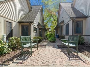 24 Park Edge, Berkeley Heights, NJ 07922