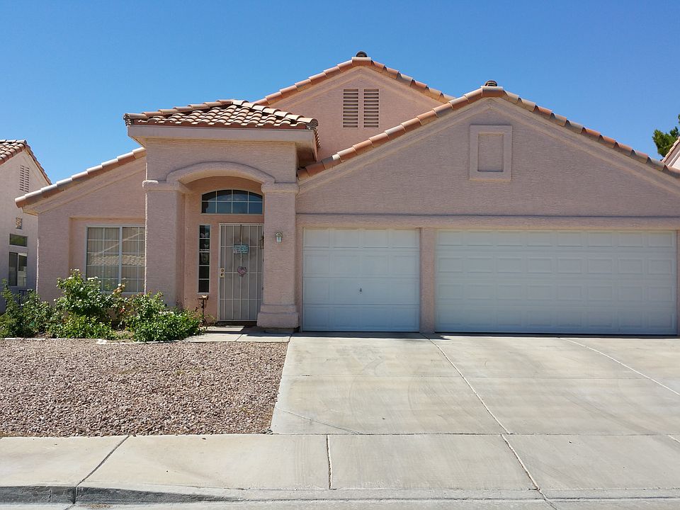 1st image of 210 Red Coral Dr