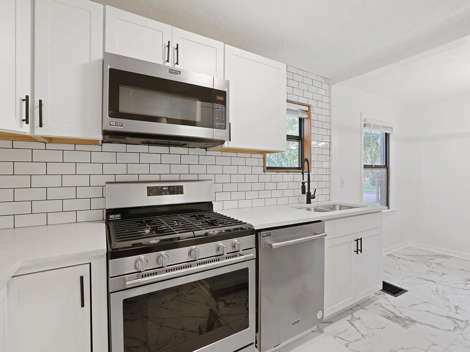 2715 Allegheny Ave — Photo 4