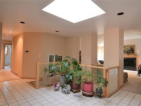 2nd image of 7660 Regency Dr