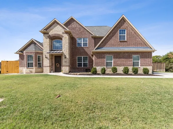 137 Palm Ln, Roanoke, TX 76262
