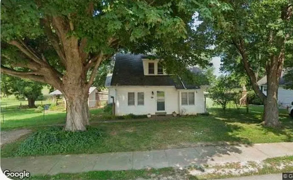 387 Eldorado St photo 1