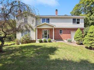 89 Tyler Xing, Middlebury, CT 06762