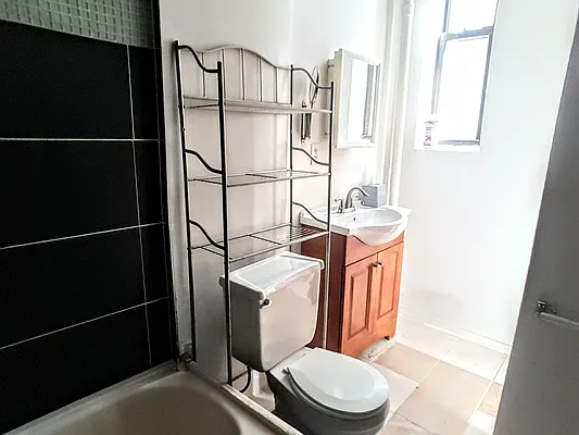 Rented by East Williamsburg Realty Inc | media 43