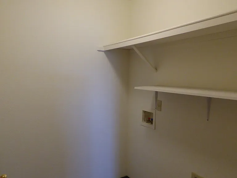 1787 Kokanee Ct — Photo 10